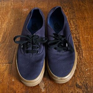 Vans - 7 Men or 8.5 Woman
